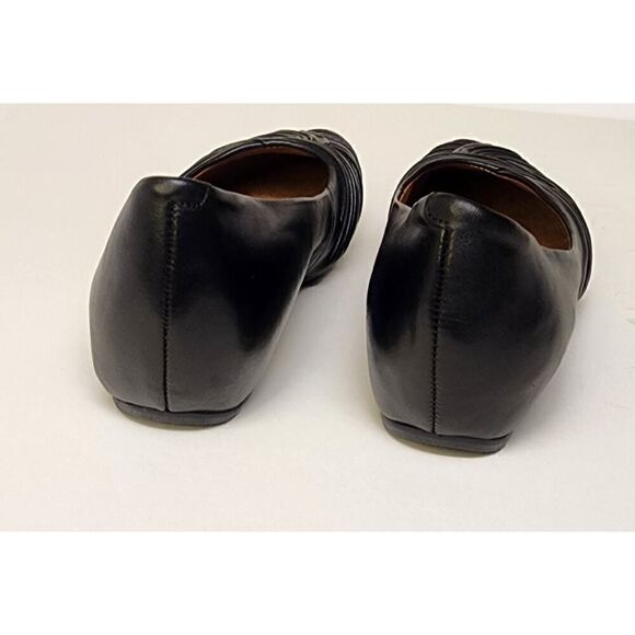 EARTHIES VANYA PEWTER LEATHER FLATS LOAFERS SLIP ONS DRESS SHOES WOMENS SIZE 5B - Picture 2 of 8